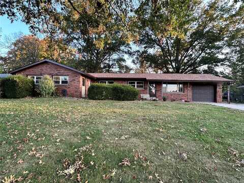 123 Patterson Drive, Hillsboro, IL 62049