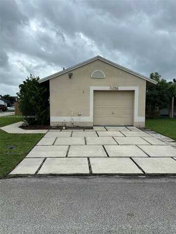 11000 SW 10th Ct, Pembroke Pines, FL 33025