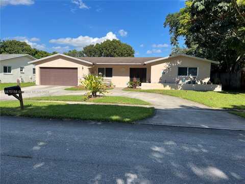 1711 NW 107th Ave, Pembroke Pines, FL 33026