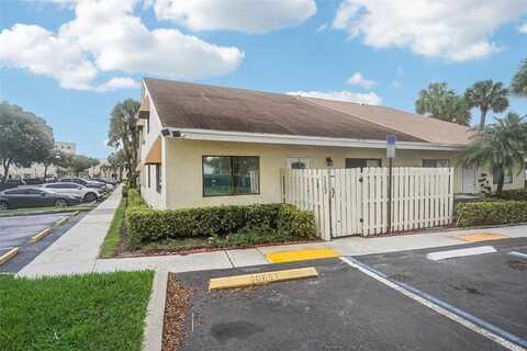 3302 NW 103rd Ave, Sunrise, FL 33351