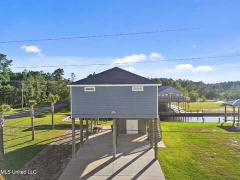 4011 Teal Street, Bay Saint Louis, MS 39520