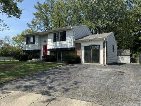 8922 Coronado Court, Indianapolis, IN 46234