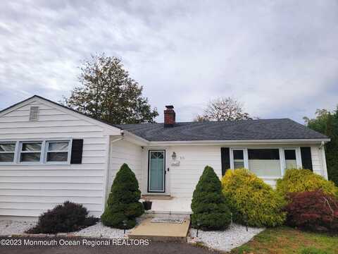 10 Johnston Street, Oakhurst, NJ 07755