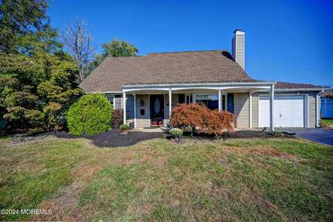 30 Autumn Lane, Aberdeen, NJ 07747