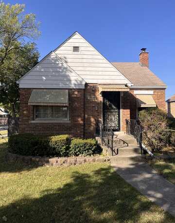 4900 N Mobile Avenue, Chicago, IL 60630