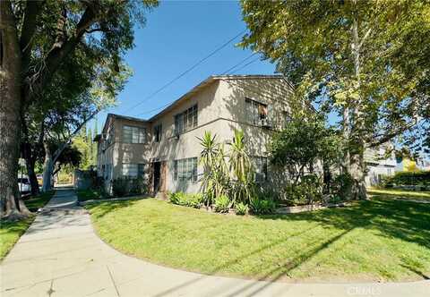 16021 Victory Boulevard, Van Nuys, CA 91406