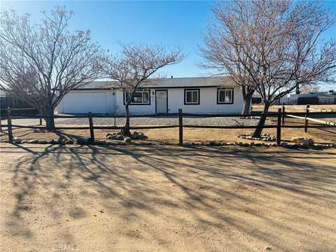 10852 Navajo Road, Apple Valley, CA 92308