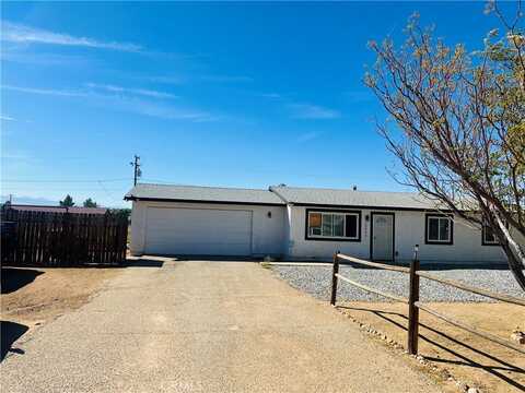 10852 Navajo Road, Apple Valley, CA 92308