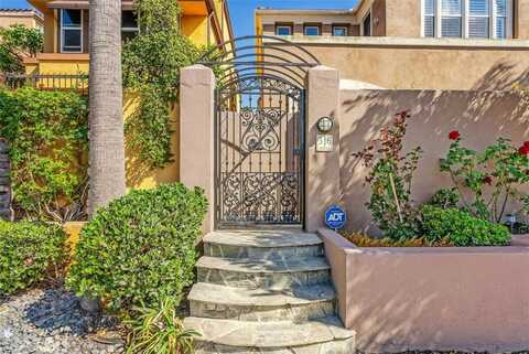 316 Goldenwest St, Huntington Beach, CA 92648