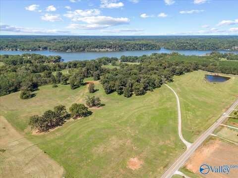 19660 Cox Road, Athens, AL 35611