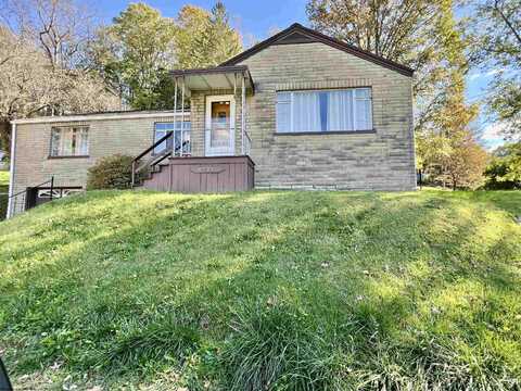 4221 Anderson Street, Farmington, WV 26571