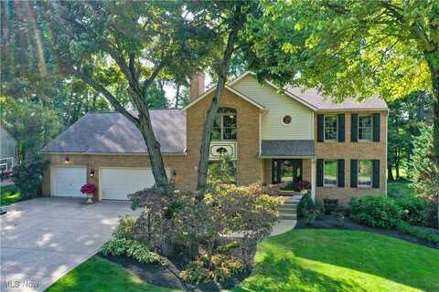 6145 Cherry Blossom Circle, North Canton, OH 44720