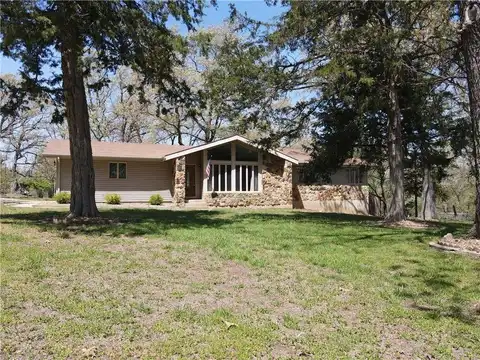 32631 Cameron's Ridge Road, Warsaw, MO 65355