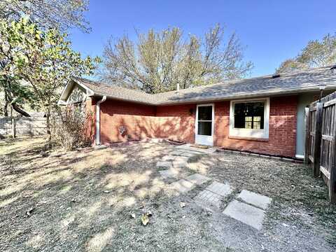 92 NE 421 Loop Drive, Spavinaw, OK 74366