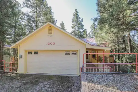 1203 Geronimo St, Cloudcroft, NM 88317