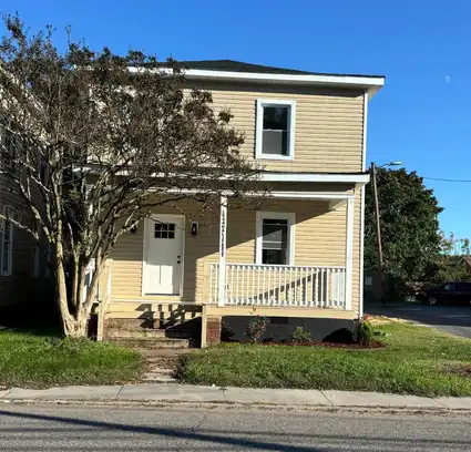 1444 Halifax St, Petersburg, VA 23803