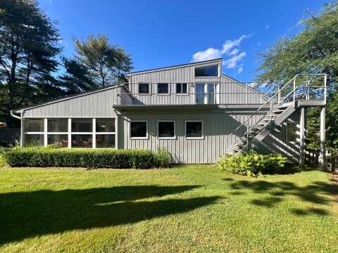 10 BROADVIEW AVENUE, Bellport, NY 11713