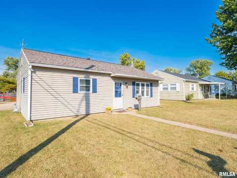 1401 BELLAIRE Street, Pekin, IL 61554