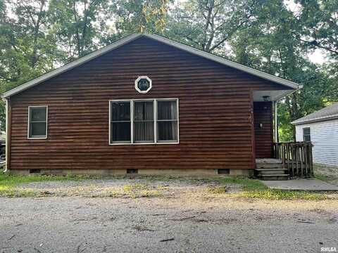 15932 SPRUCE Lane, Girard, IL 62640