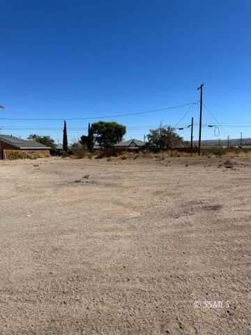 1494 S McCall ST, Ridgecrest, CA 93555