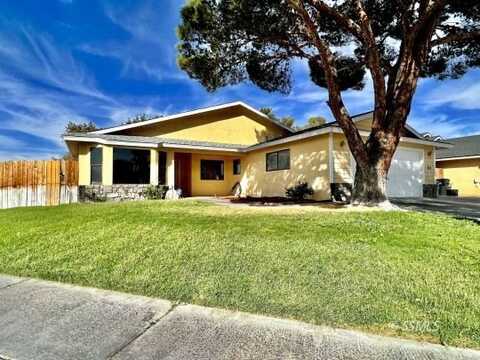 449 S Holly Canyon DR, Ridgecrest, CA 93555