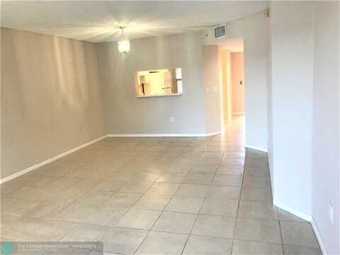 601 SW 141st Ave, Pembroke Pines, FL 33027