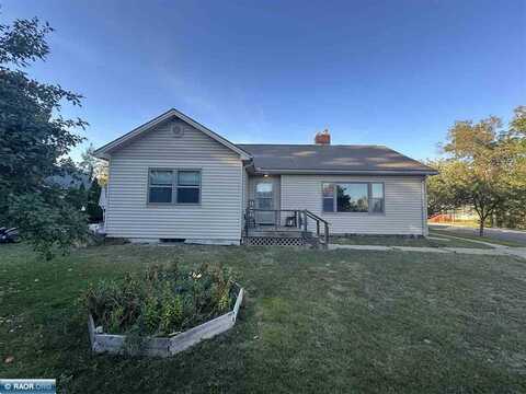 107 S Elba Ave, Eveleth, MN 55734