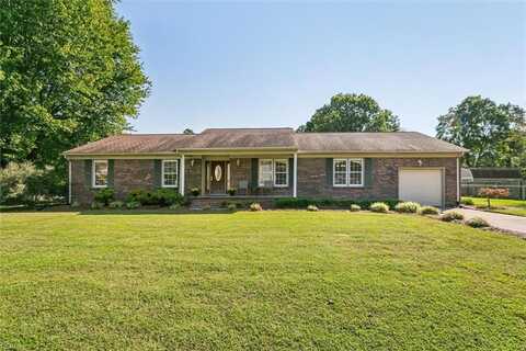 26 Carriage Hill Drive, Poquoson, VA 23662