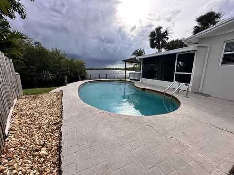 70 SW Hideaway Place, Stuart, FL 34994