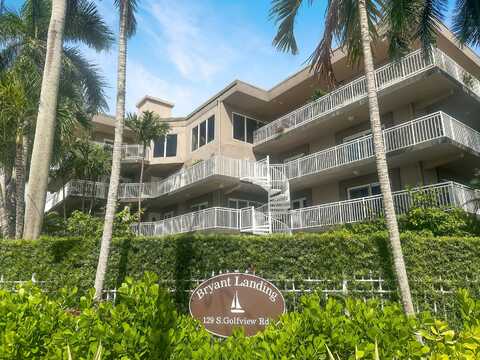 129 S Golfview Road, Lake Worth, FL 33460