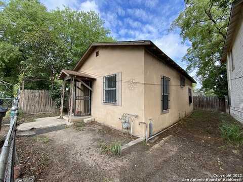 1221 CENTER ST, San Antonio, TX 78202