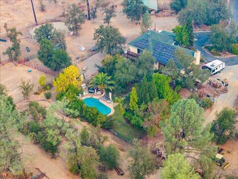 21235 Albatross Way, Redding, CA 96003