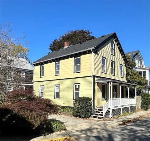 26 Calvert Street, Newport, RI 02840