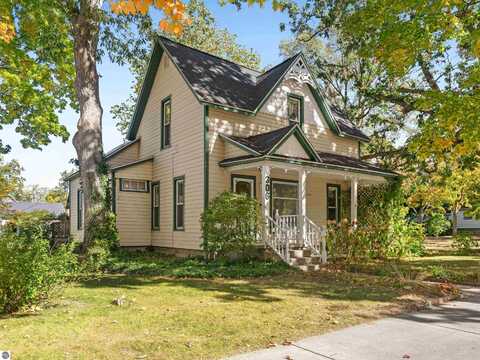 306 W Tenth Street, Traverse City, MI 49684