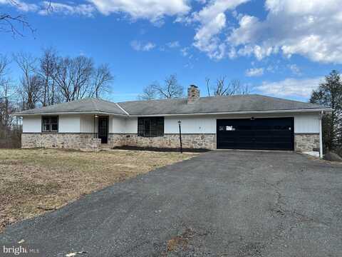 153 RICK ROAD, BOYERTOWN, PA 19512