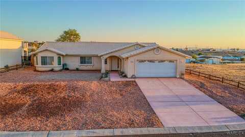 2484 Park Ridge Avenue, Bullhead City, AZ 86429