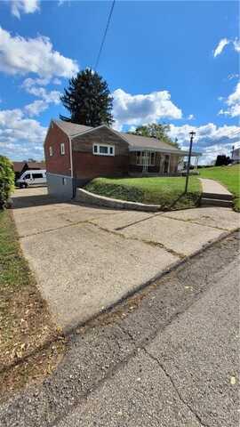 28 Flora Rd, Baldwin Boro, PA 15227