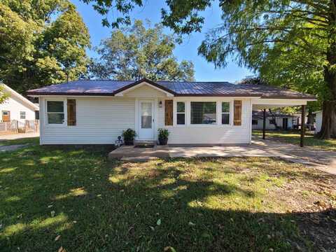 370 S 7th Avenue, Piggott, AR 72454