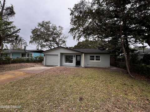 798 E 11th Avenue, New Smyrna Beach, FL 32169