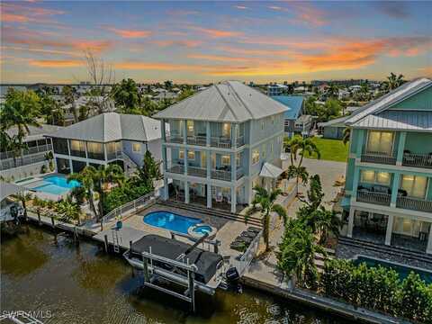 143 Driftwood Lane, Fort Myers Beach, FL 33931