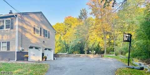 41 Debra Ln, Bernardsville, NJ 07920