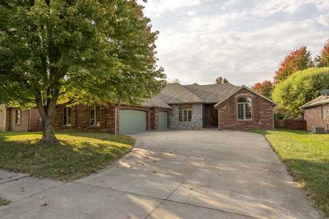 4378 E Sherwood Street, Springfield, MO 65802