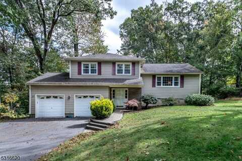 23 Camelot Dr, Mount Olive Twp., NJ 07828