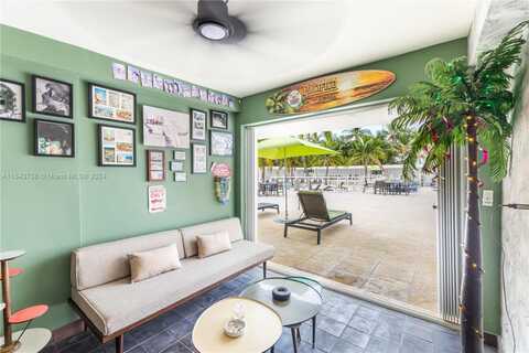 4925 Collins Ave, Miami Beach, FL 33140