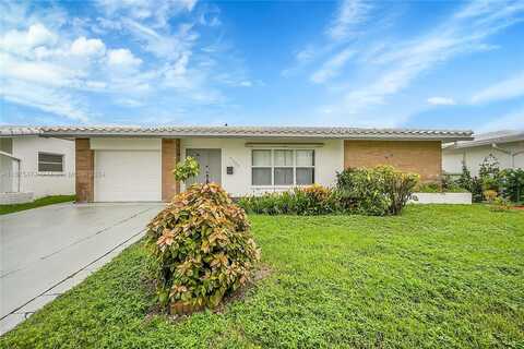 7500 NW 70th Ter, Tamarac, FL 33321