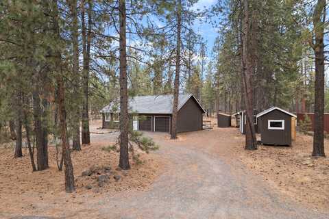 18979 Obsidian Road, Bend, OR 97702