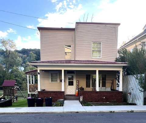 451 Maple Avenue, Grafton, WV 26354