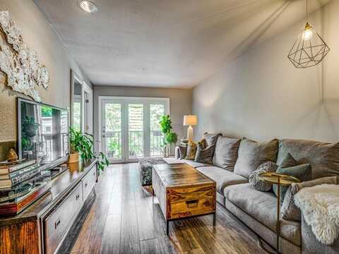 4303 Buena Vista Street, Dallas, TX 75205