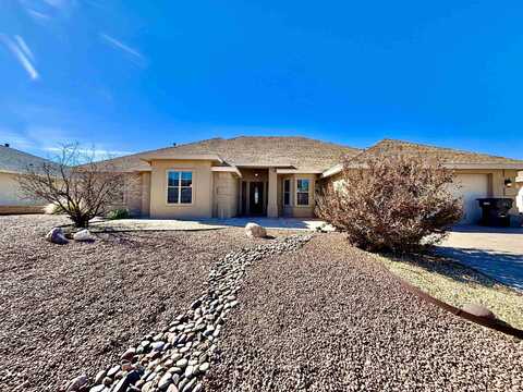 2975 Birdie LP, Alamogordo, NM 88310