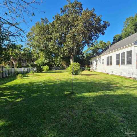 900 Blk E Moreno, Pensacola, FL 32503